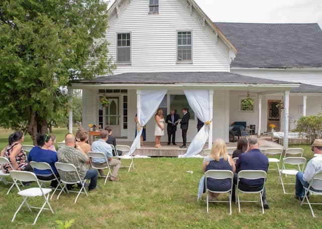 Wedding testimonial photo for Rebecca Hoover and Justin Arsenault